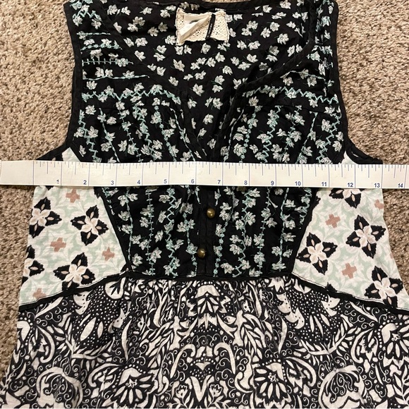 Anthropologie Akemi + Kin Printed Tank Top - Picture 5 of 8